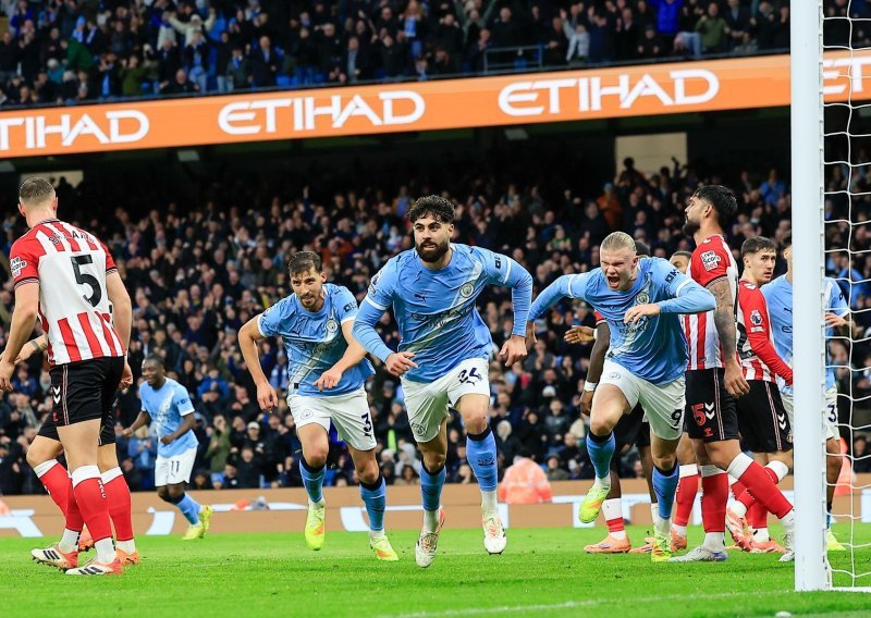 Ovo se ne pamti! Pogledajte što navijači Cityja pišu o Gvardiolu nakon još jedne sjajne utakmice
