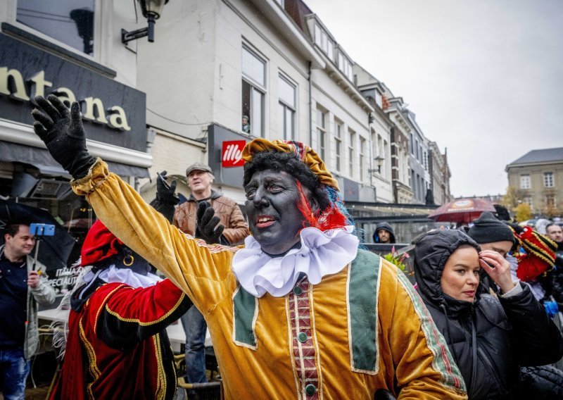 Za jedne uvredljiv, za druge voljena božićna tradicija: Je li odzvonilo nizozemskom Crnom Petru?