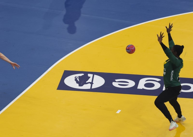 Crna Gora deklasirala Srbiju na SP-u; junakinja bila vratarka iz Obale Bjelokosti