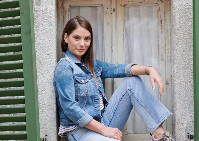 Zvijezda serije 'Kumovi' šuti o partneru, ali su je snimili s njim