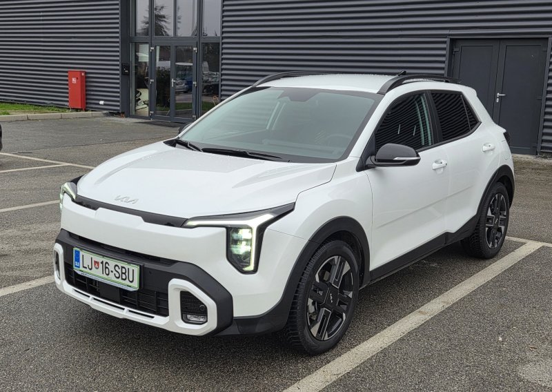 Isprobali smo novi Stonic: Preoblikovan Kijin crossover iznutra i izvana, a MHEV pogon je veliki plus