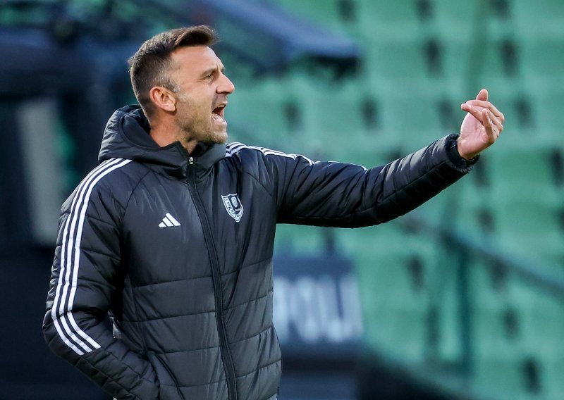 Bivši trener Dinama stišava euforiju nakon razbijanja najvećeg rivala u gradskom derbiju