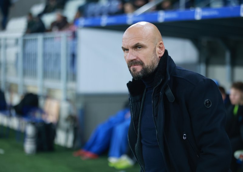 Pogledajte kako je Sopić poludio nakon dva primljena gola: Povukao je nesvakidašnji potez