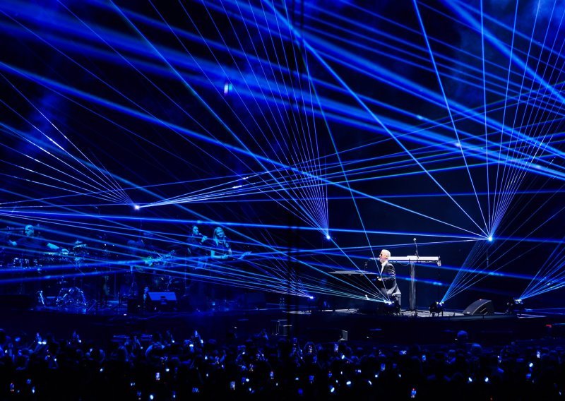 Arena Zagreb drugu večer zaredom pjevala uglas sa Sašom Matićem: "Vi ste najbolja publika na svijetu"