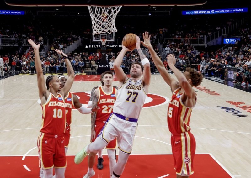 Luka Dočić rođenje druge kćeri proslavio triple-doubleom, a vratio se i LeBron James