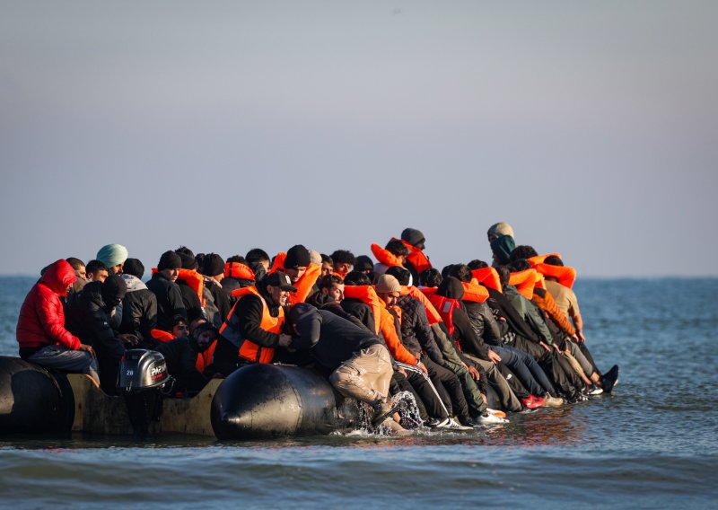 Europska unija pooštrava pravila za prihvat migranata, osnivaju se centri za povratak