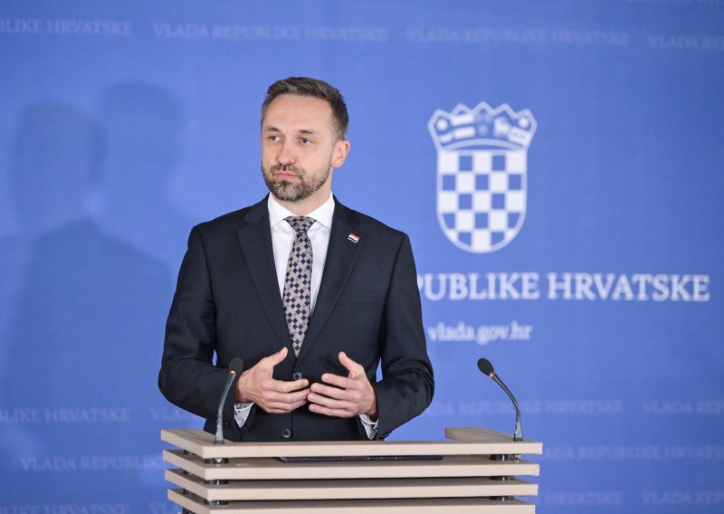 Raste broj femicida, a Piletić poručuje: 'Uskoro ćemo donijeti novi Nacionalni plan suzbijanja nasilja nad ženama'