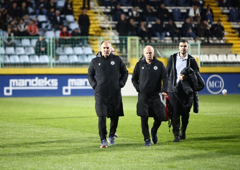 Štimac nije mogao šutjeti, pa prekinuo pripreme za utakmicu s Rakowom i odgovorio...