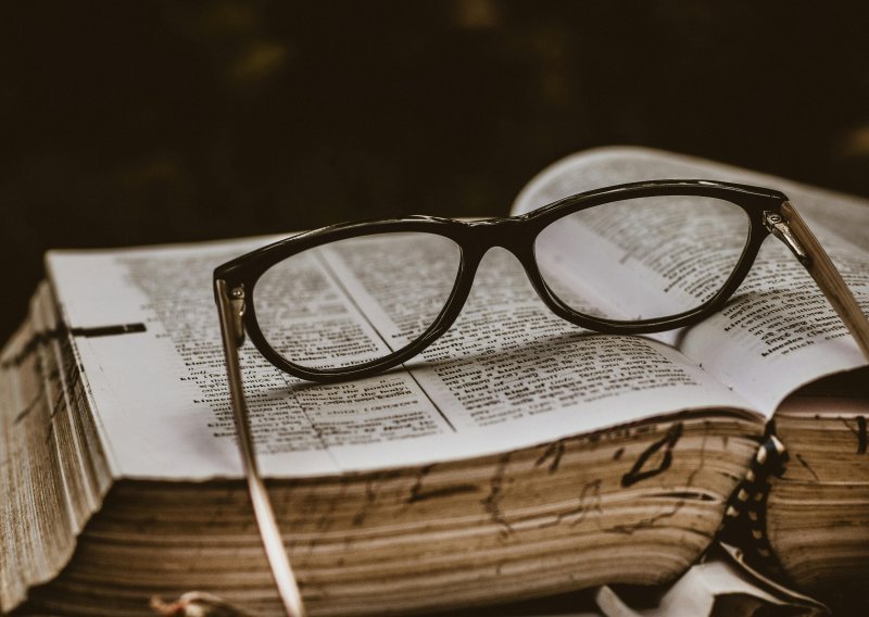 Pamtimo 'samo sretne dane' i – lijepe riječi, kaže znanost