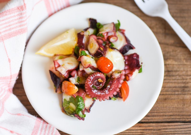 Ova salata od hobotnice oduševit će vas bogatstvom okusa: Tajna je u začinima