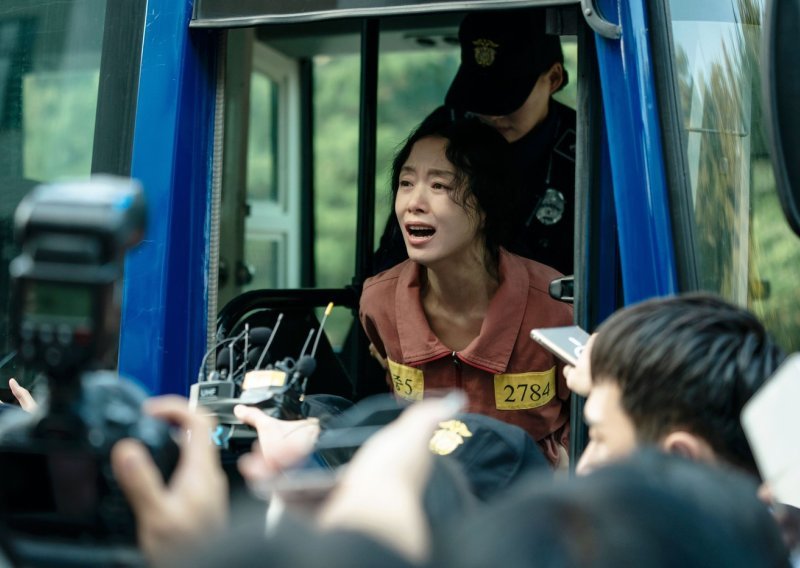 Na Netflix je stigla nova serija koju ćete teško prestati gledati; ima visoke ocjene