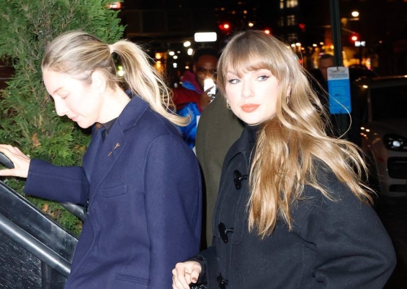 Poznato je da Taylor Swift voli skupe stvari, pa ovom kaputu nije mogla odoljeti