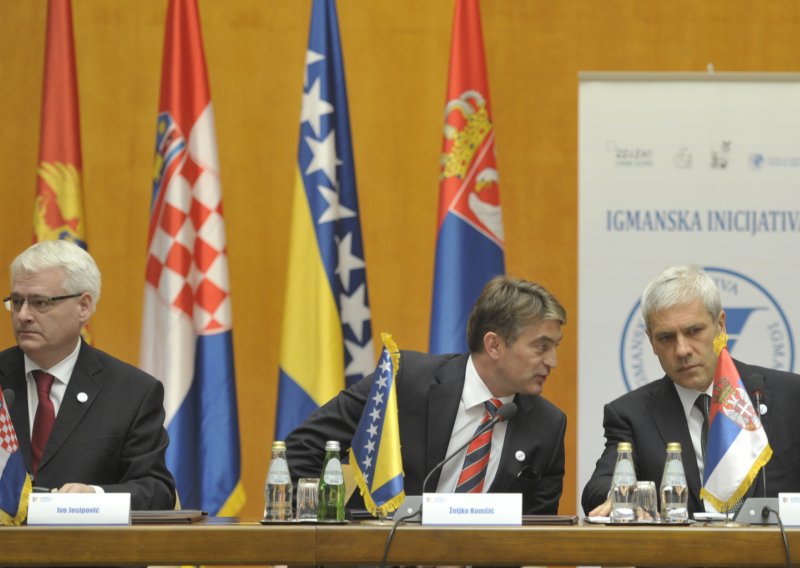 Croatian, Serbian presidents arrive in Bosnia for trilateral meeting