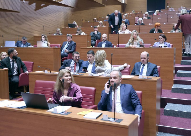 Zastupnici u 2025. uz plaće potrošili 1,3 milijuna eura, evo tko je rekorder