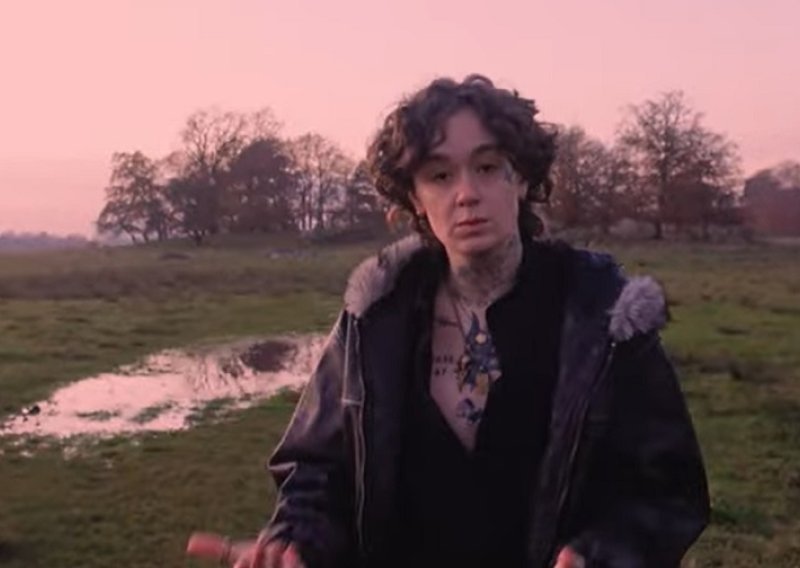 Ovo je Karolina Ilić, izvođačica koja je diskvalificirana s Dore 2026