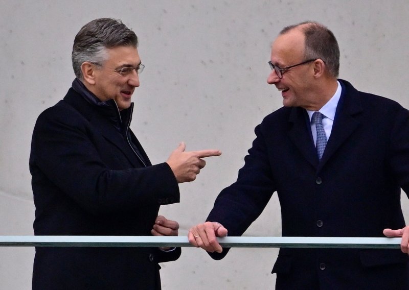 Sastali se Plenković i Merz: Pogledajte kako je premijera dočekao njemački kancelar