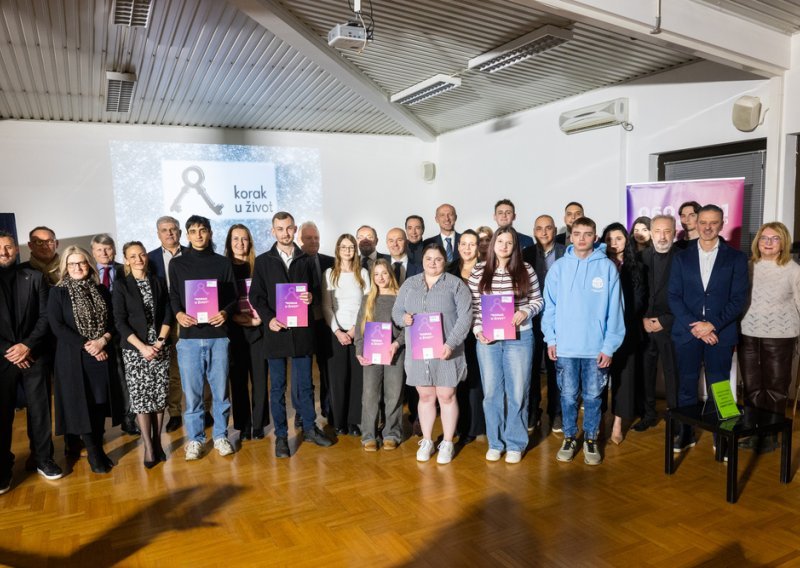 Humanitarna akcija „Korak u život“ i ove godine stipendijama podržava mlade na njihovom obrazovnom putu