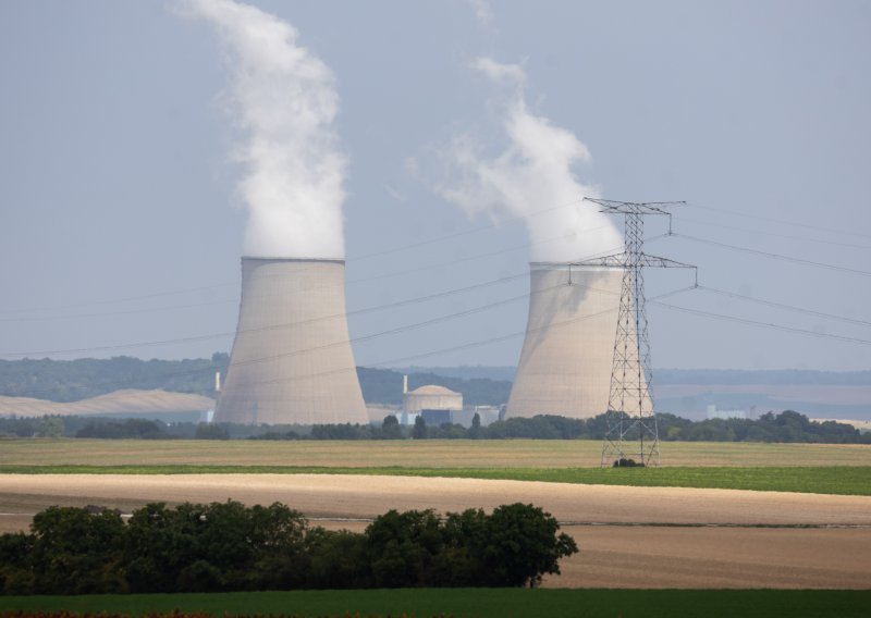 Francuska ima problem s viškom struje, ove godine mogao bi pasti novi rekord u izvozu