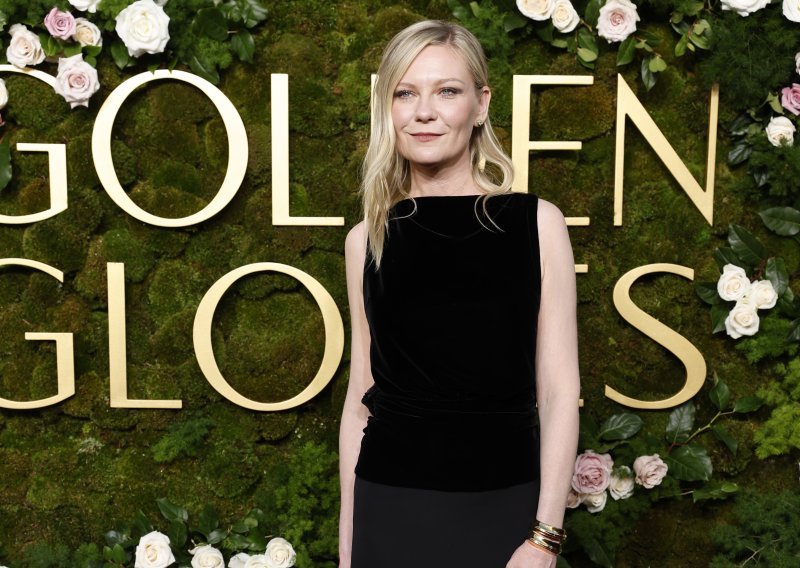 Nema tko nije oduševljen kupaonicom slavne glumice, a ovaj izbor za zidove je jeftiniji od pločica