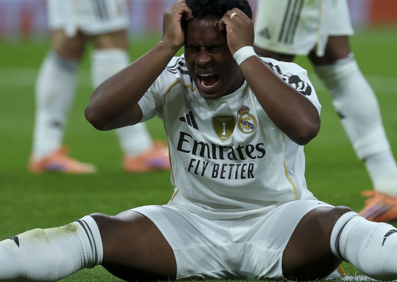 Španjolci bijesni na Alonsa. 'Upaljen je crveni alarm, momčad je u rasulu'