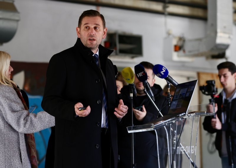 Šuta otkrio: Plenković daruje vrijedni vojni kompleks, Split neće na nove izbore