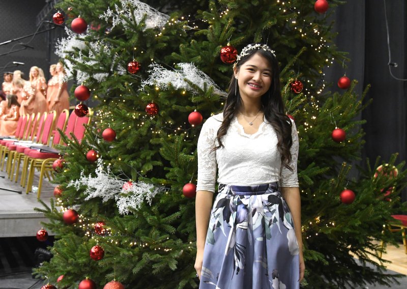 Sjećate li se djevojčice koja je pjevala na inauguraciji? Evo kako sad izgleda