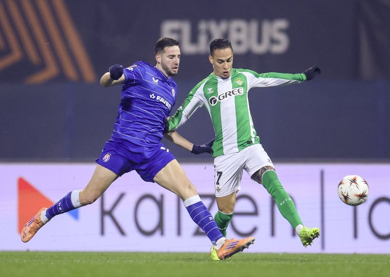 Samo je jedan igrač Dinama nakon teškog poraza imao hrabrosti izaći pred novinare