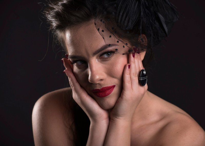 Zvijezda 'Kumova' progovorila o bizarnim zahtjevima obožavatelja: Traže slike njezinih stopala