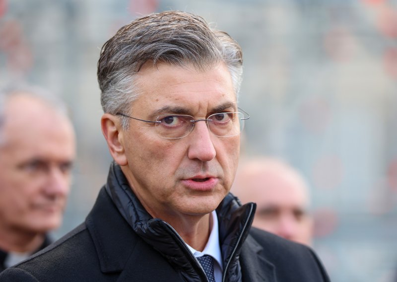 Plenković o kritikama: Neka Milanović ode u Pariz i neka to kaže Francuzima