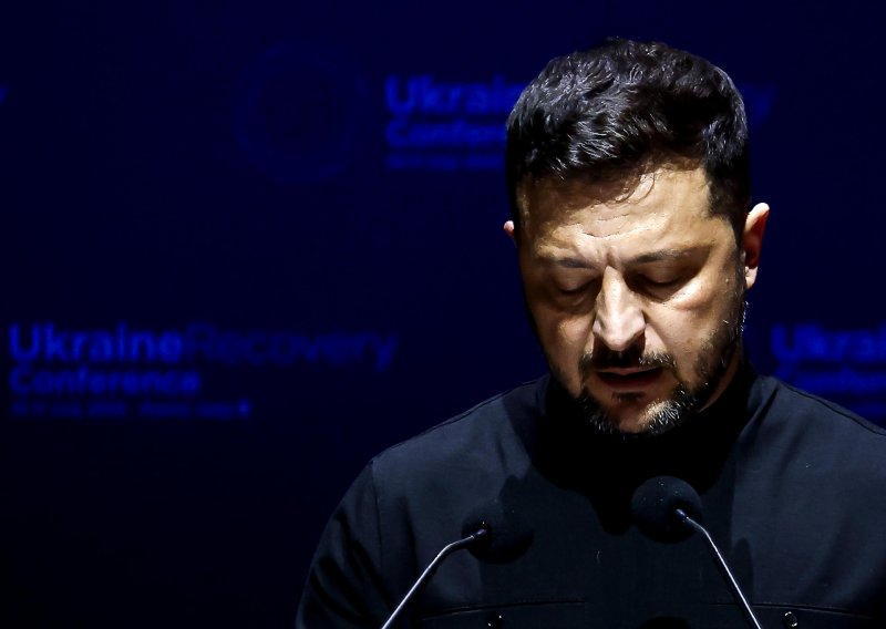 Ukrajina pristala povući vojsku iz Donbasa? Kijev: 'To nije točno!'