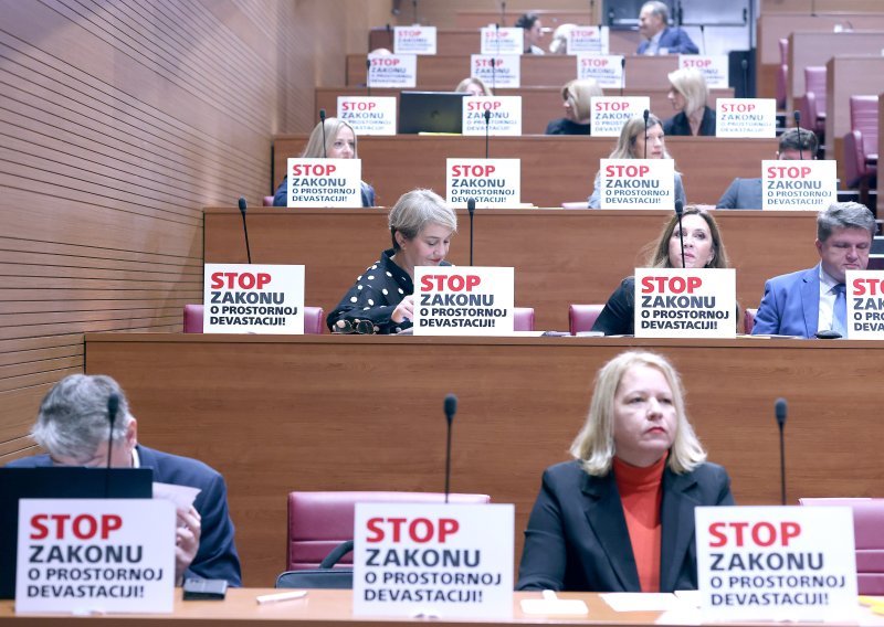 SDP-ovci u Saboru uglas: Ovaj zakon je konstrukcijska pogreška i treba ga povući