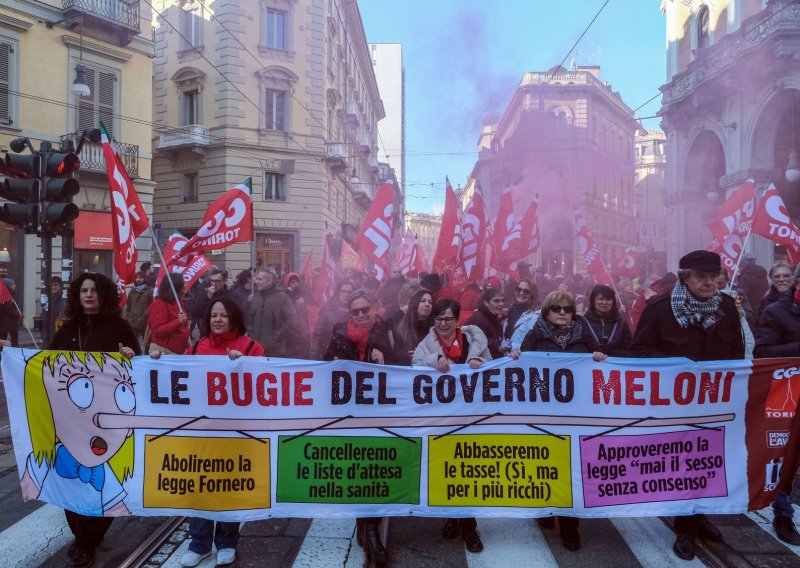Stotine tisuća Talijana izašlo na ulice zbog proračuna Giorgije Meloni: Trebamo promjenu