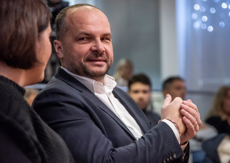 SDP: Izostanak jasnog stava Vlade oko intervencije SAD-a u Venezueli je zabrinjavajući