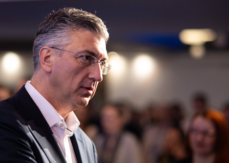 Plenković kritizirao Mladež HDZ-a zbog mreža, Jandroković zavapio: 'Ne dajte na sebe i na HDZ'