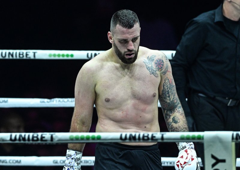 Pogledajte spektakularnu rundu i kako je Plazibat poslao suparnika na pod