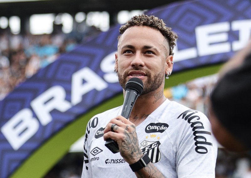 Za Neymara nema dvojbe tko je najveći svih vremena! Kroz ovu priču je objasnio zašto to misli