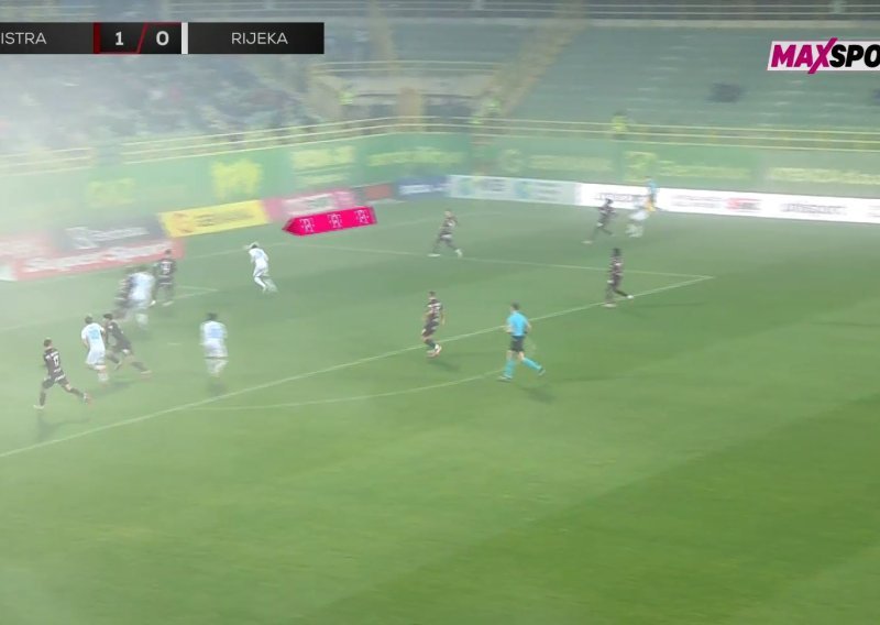 Dva gola u prvih osam minuta; pogledajte ludnicu na derbiju Istre i Rijeke