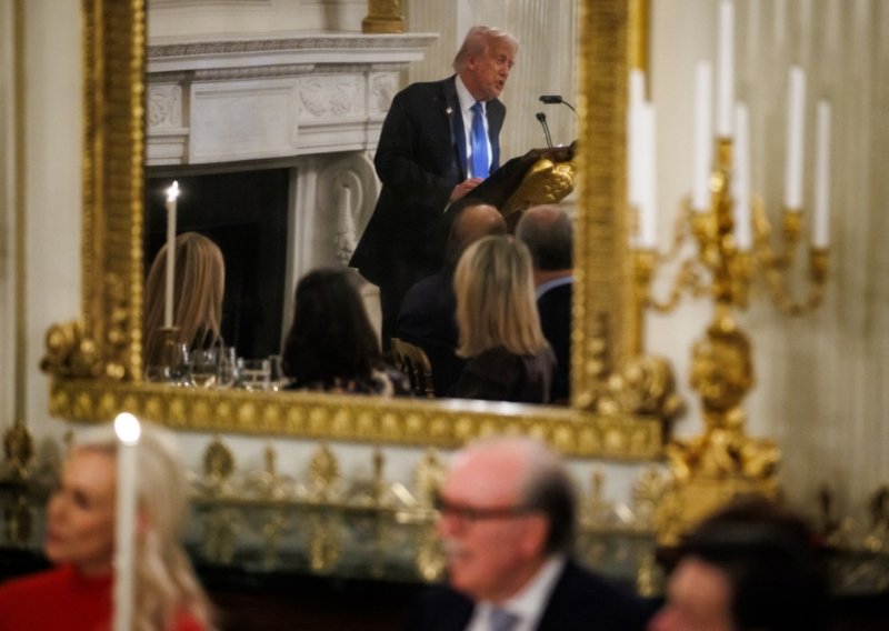 Nakon rezova i otkaza, SAD sada nudi do 200.000 dolara za AI i tech stručnjake