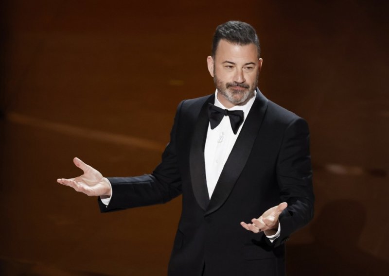 Jimmy Kimmel žestoko o Trumpu: 'Taj nagrizeni mozak upravlja našim životima, probudite se'