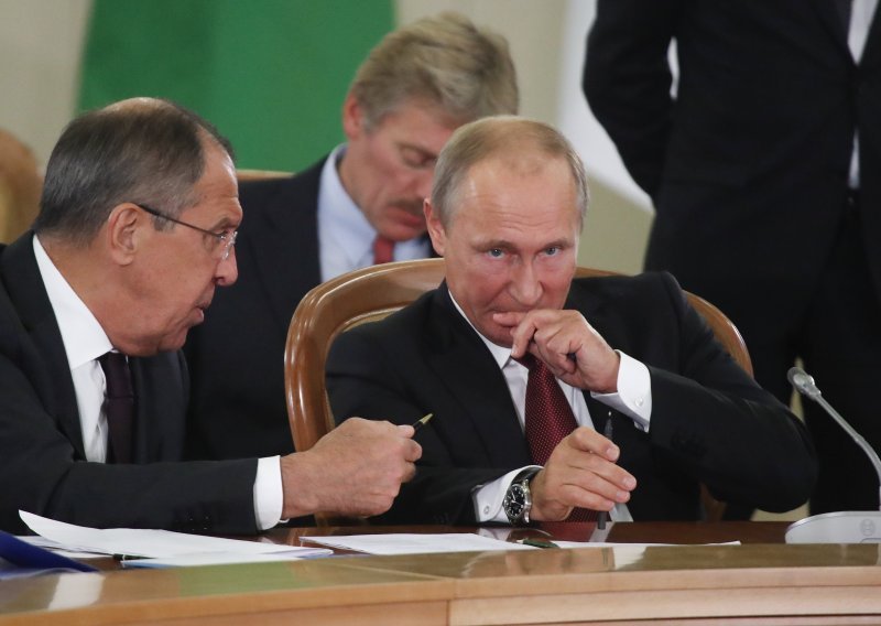 Nikad žešći istup Sergeja Lavrova: 'Krađa im je u krvi!'