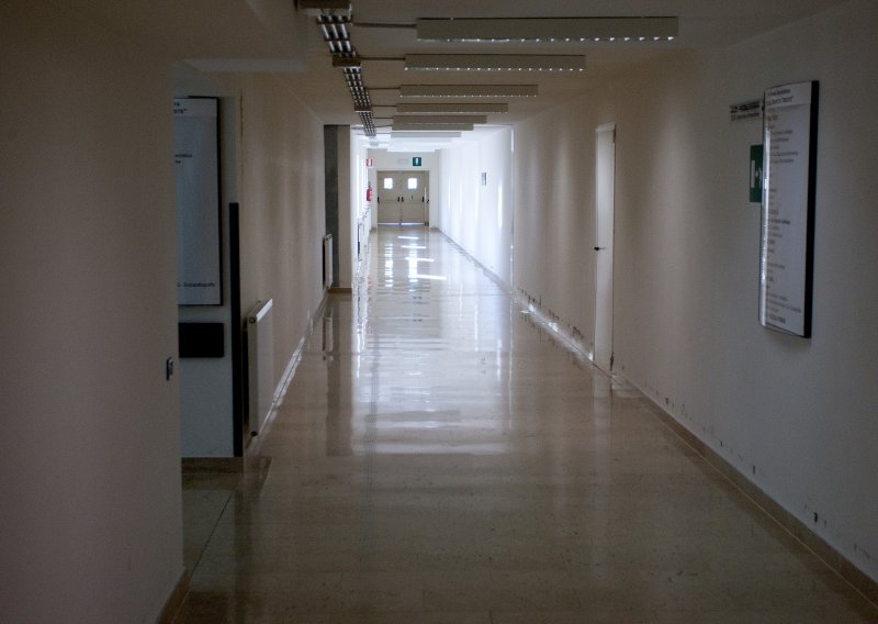 Strava u Osijeku: Zdravstveni djelatnik drogirao maloljetnike te ih zlostavljao