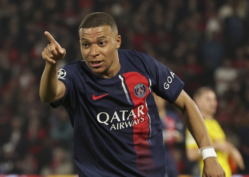 PSG mora platiti Mbappeu gotovo 61 milijuna eura neisplaćenih bonusa i plaća