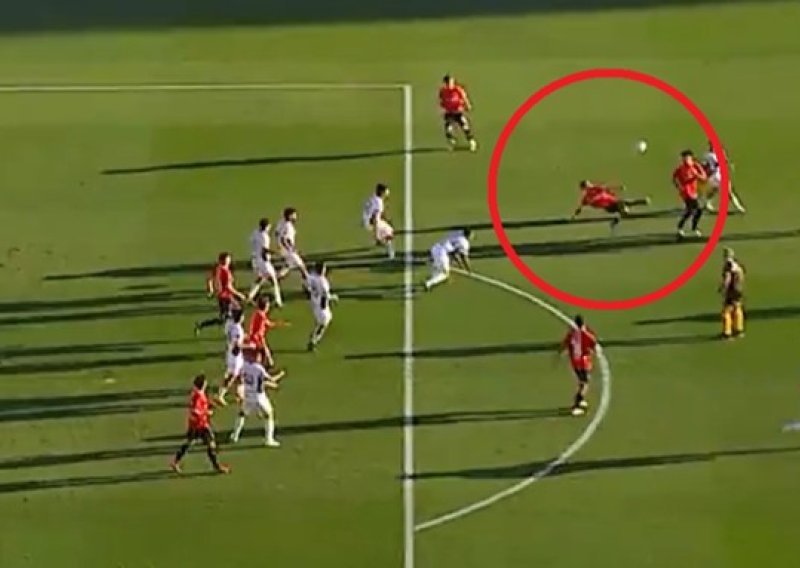 Ove nevjerojatne škarice dobitnice su nagrade Puškaš: Pogledajte najbolji gol godine