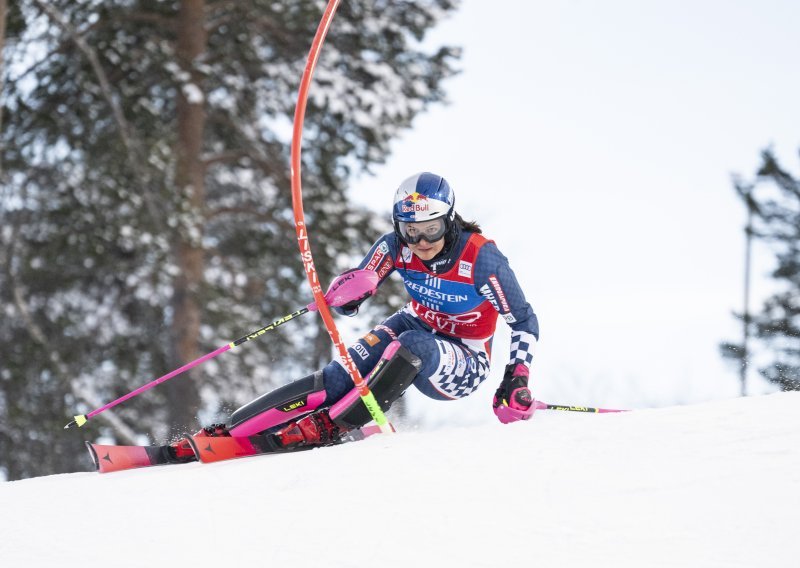 Zrinka Ljutić ponovno razočarala: Nakon velike greške odustala od vožnje