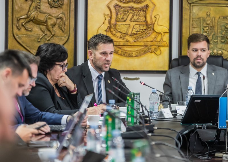 Pokačili se Šuta i Ivošević: Split se zadužuje za 47 milijuna eura