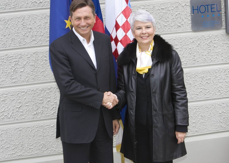 Kosor, Pahor agree on stepping up economic cooperation