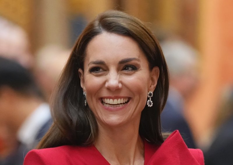 Blagdanski glamur Kate Middleton nikoga ne ostavlja ravnodušnim