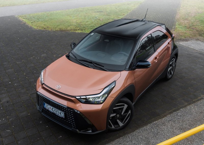 Novi Toyota Aygo X Hybrid stigao u Toyota salone – prvi hibrid u A-segmentu spreman za testne vožnje