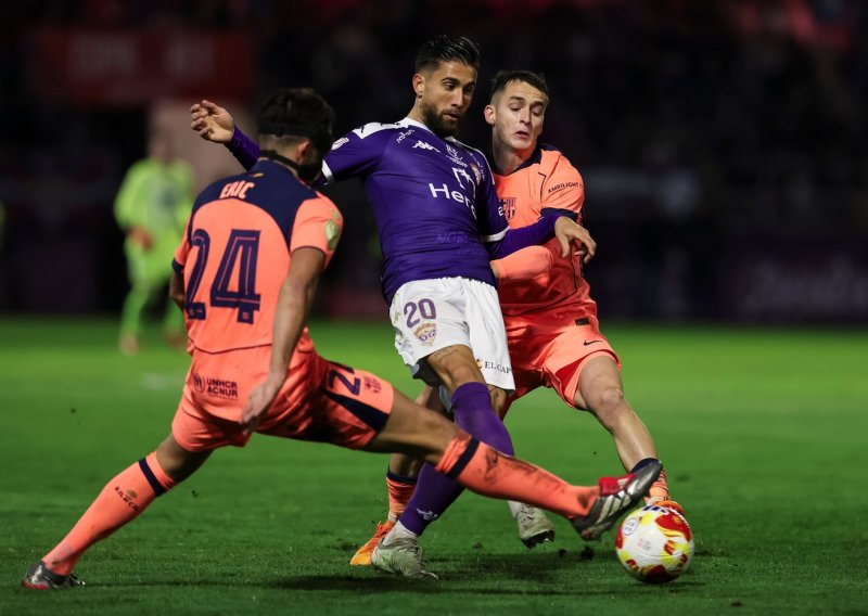 Sergio Ramos 'skinuo' tetovaže i igrao protiv Barcelone? Ne, ali sličnost je nevjerojatna