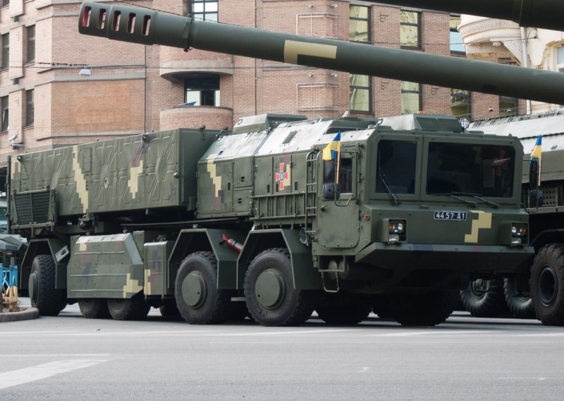 Zelenski se hvali Sivim sokolom: Što Ukrajina planira s tim 'čudesnim' raketama?